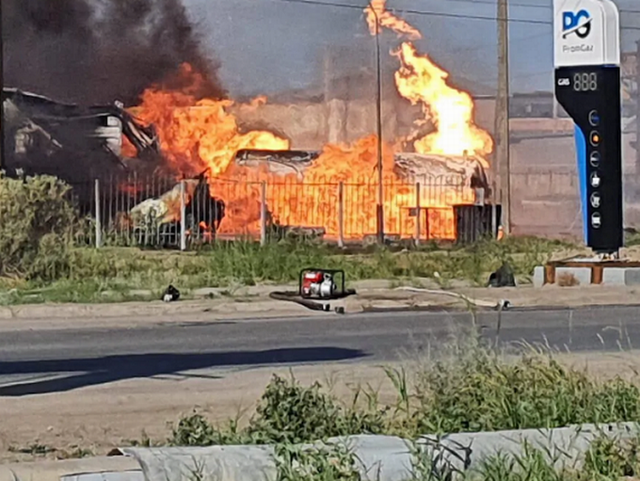 海外傳真 | 哈國油站爆炸2人重傷 & 德國所有加油站都裝充電樁